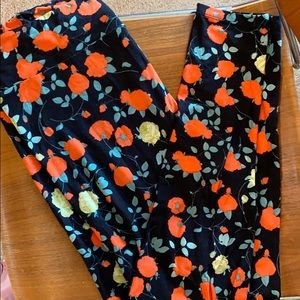 Lularoe TC Leggings.